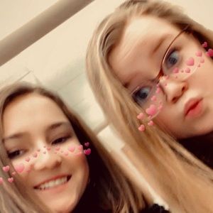 Meet your Posher, Carly